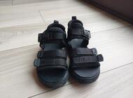 Grajewo ogłoszenia: Sprzedam czarne sandały dziecięce roz. 34 firmy ZARA. Buty są... - zdjęcie