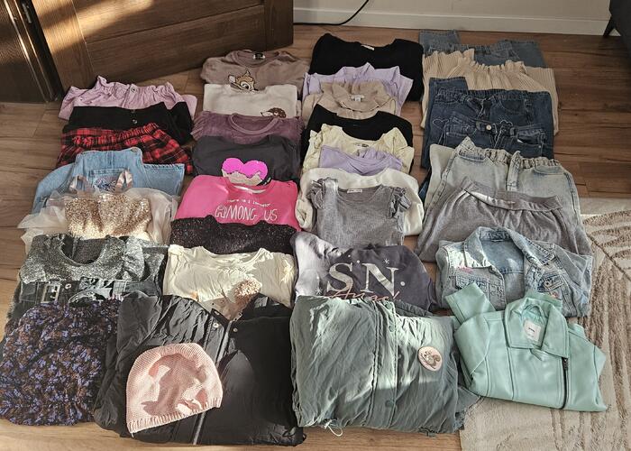 Grajewo ogłoszenia: Sprzedam ciuchy dla dziewczynki w rozmiarze 128 - 134. W...